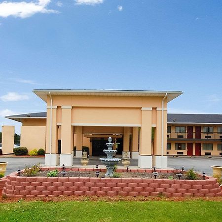 Quality Inn Barkeyville Экстерьер фото
